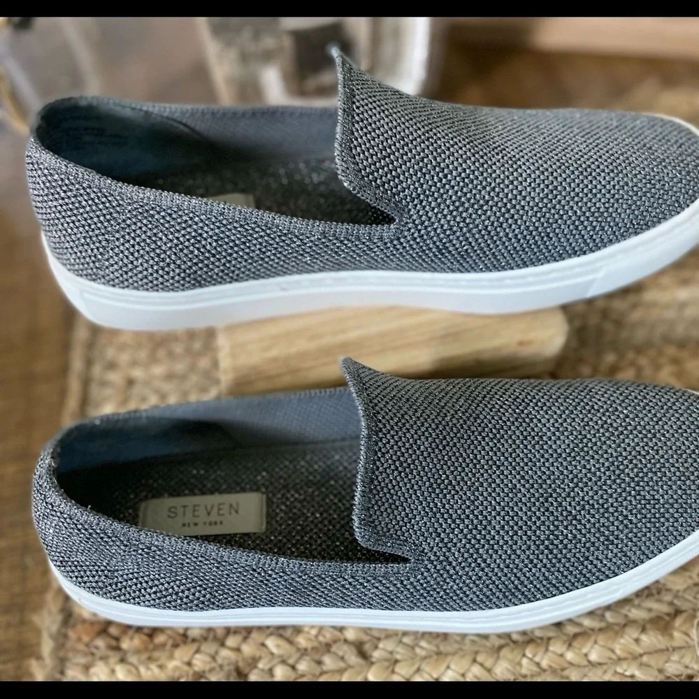 STEVEN BY STEVE MADDEN “KELSEA”SNEAKER! - Picture 4 of 12